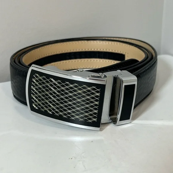 Made in Italy Genuine Leather Black Belt with Silver Buckle Adjustable Waist - Picture 5 of 9
